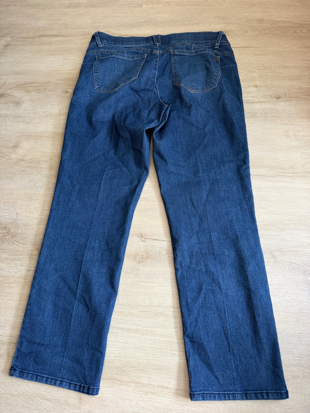 Democracy "Ab"solution Straight Leg Mid Rise Slimming Jeans Medium Wash SZ 12P - Picture 7 of 9